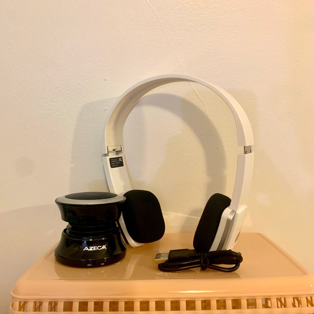 Azeca Bluetooth Headphones and Speaker with charger